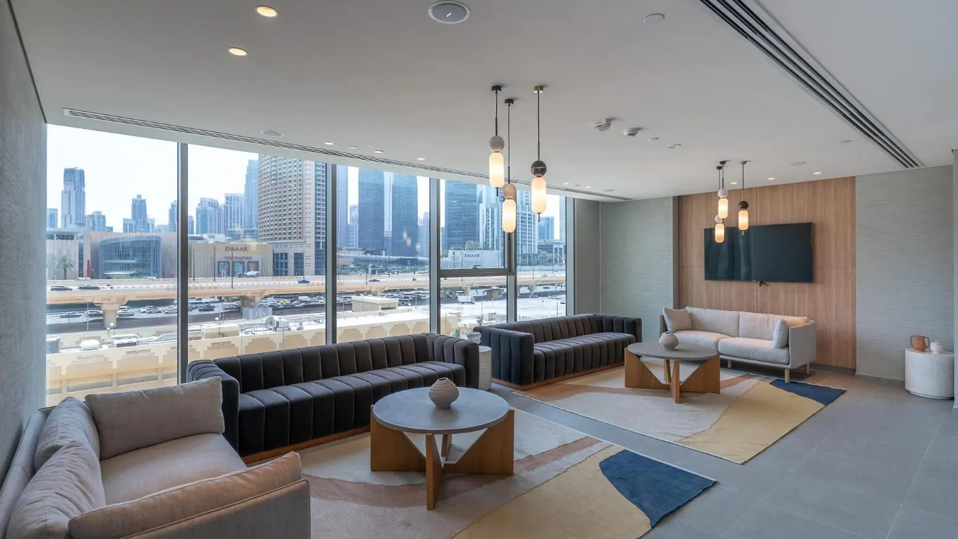 4 Bedroom In Downtown With Full Burj Khalifa Views Dubai