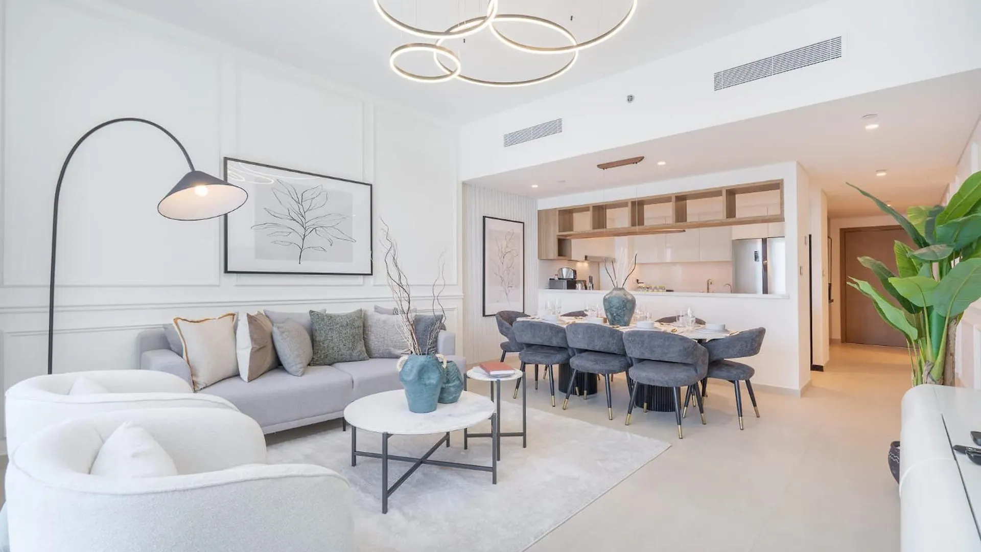 4 Bedroom In Downtown With Full Burj Khalifa Views Dubai United Arab Emirates