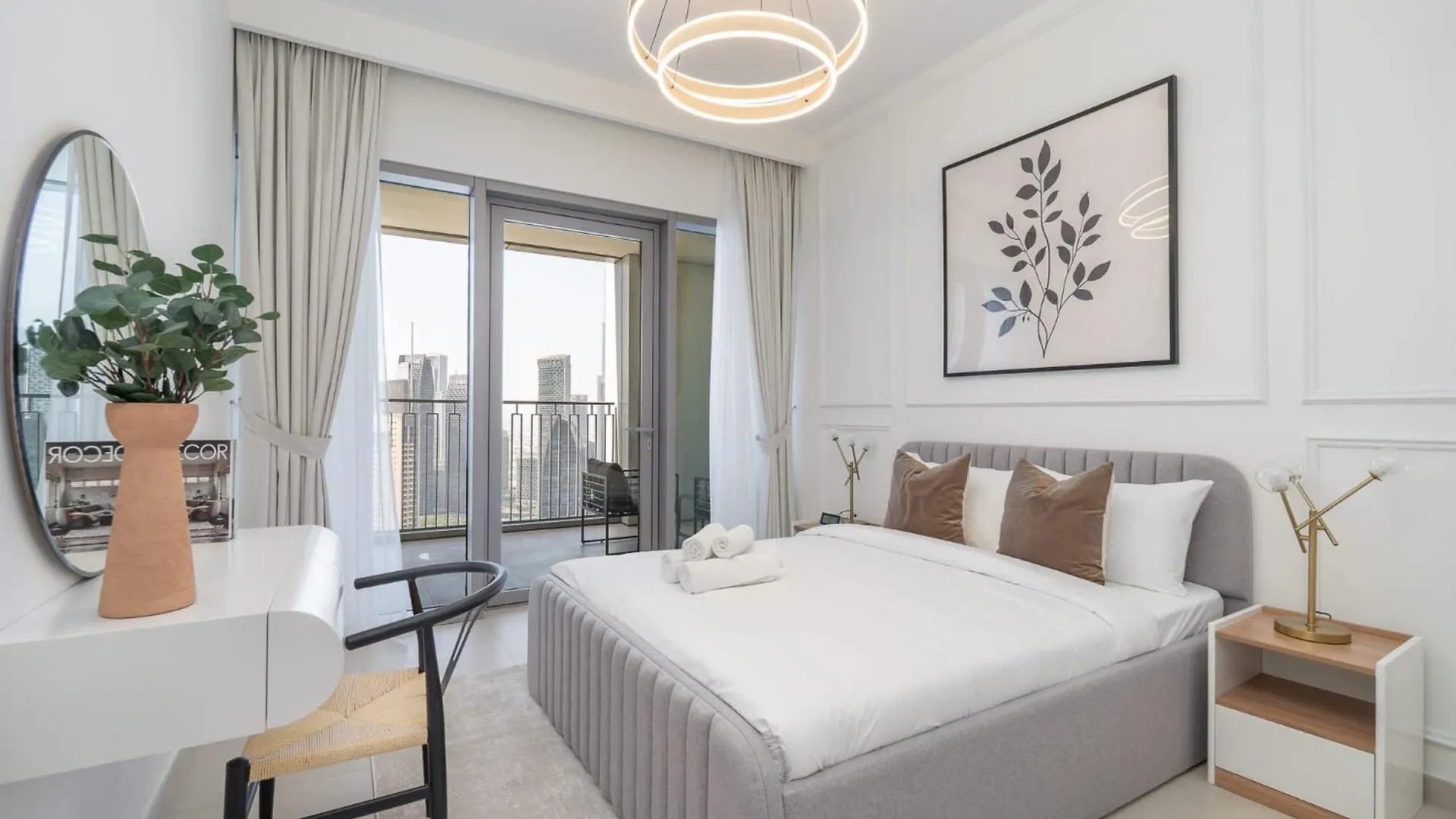 4 Bedroom In Downtown With Full Burj Khalifa Views Dubai Apartment