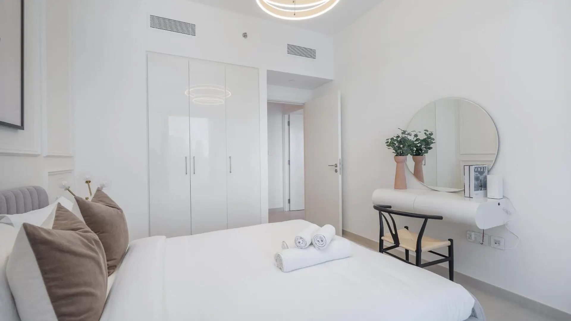 דובאי 4 Bedroom In Downtown With Full Burj Khalifa Views דירה